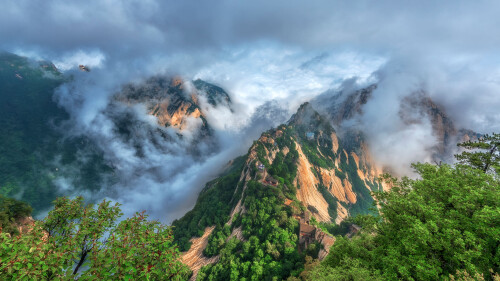 Mount-Hua.jpeg
